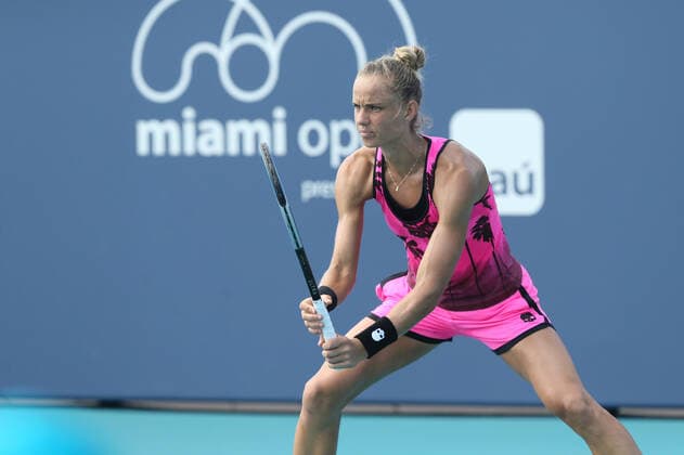 Sport Bilder des Tages March 23, 2021, Miami Gardens, Florida, United States Of America: MIAMI GARDENS, FL - MARCH 23: Arantxa Rus seen playing on day 2 of the Miami Open on March 23, 2021 at Hard Rock Stadium in Miami Gardens, Florida...People: Arantxa Rus Miami Gardens United States Of America - ZUMAs214 20210323_zda_s214_119 Copyright: xSMGx