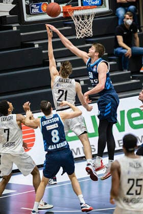 Justus Hollatz Towers , Ben Lammers Alba 23 03 21, Hamburg Wilhelmsburg, easyCredit BBL, Basketball Bundesliga, 2020 2021 season, 08 match day Â