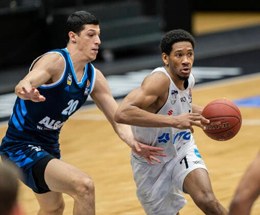 Simone Fontecchio Alba , Kameron Taylor Towers 23 03 21, Hamburg Wilhelmsburg, easyCredit BBL, Basketball Bundesliga, 2020 2021 season, 08 match day Â