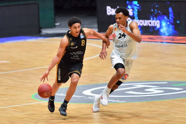 Chemnitz, Germany 24 March 2021 BBL 2020 2021 Niners Chemnitz vs Basketball Loewen Braunschweig v li in duel James Robinson Braunschweig and George King Chemnitz Fair Chemnitz Saxony Copyright: xFotostandx xDostmannx