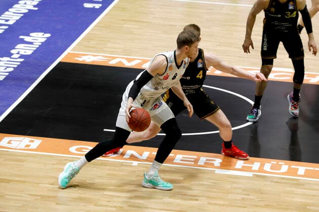 24 03 2021, easyCredit Basketball Bundesliga, BBL, 2020 2021 season, men, Chemnitz Niners Basketball Lions Braunschweig Jan Niklas Wimberg, Niners Chemnitz Chemnitz Fair Chemnitz Saxony Germany