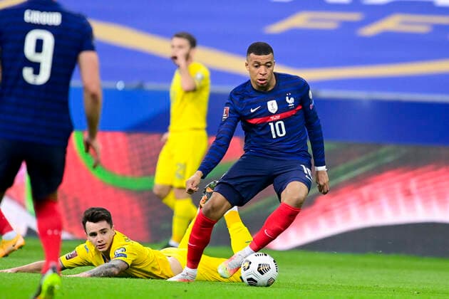 MBAPPE KYLIAN (France) vs Mykola Shaparenko (Ukraine) FOOTBALL : France vs Ukraine - Eliminatoires coupe du Monde 2022 - 24 03 2021 JBAutissier Panoramic 