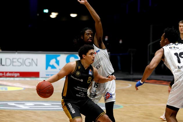 24 03 2021, easyCredit Basketball Bundesliga, BBL, 2020 2021 season, mens, Chemnitz Niners Basketball Löwen Braunschweig James Robinson, Basketball Löwen Braunschweig Chemnitz Messe Chemnitz Sachsen Germany