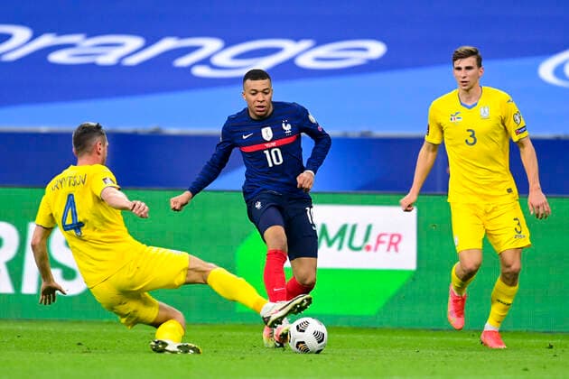 MBAPPE KYLIAN (France) vs Serhhiy Kryvtsov (Ukraine) FOOTBALL : France vs Ukraine - Eliminatoires coupe du Monde 2022 - 24 03 2021 JBAutissier Panoramic 