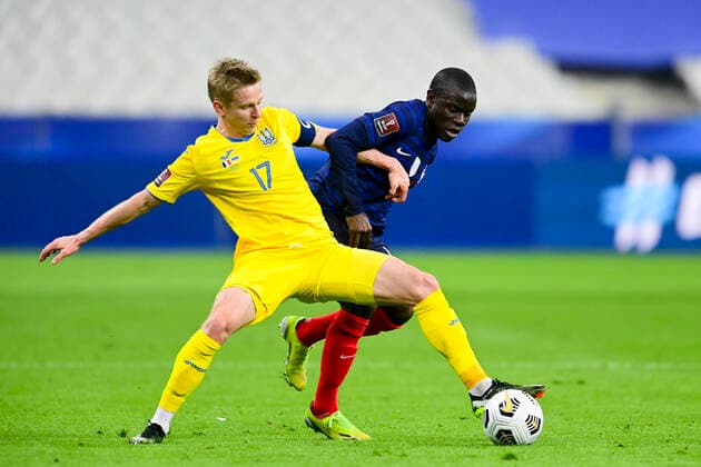 Ngolo Kante (France) vs Oleksandr Zinchenko (Ukraine) FOOTBALL : France vs Ukraine - Eliminatoires coupe du Monde 2022 - 24 03 2021 JBAutissier Panoramic 