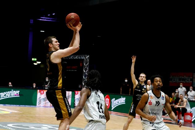 24 03 2021, easyCredit Basketball Bundesliga, BBL, 2020 2021 season, men, Chemnitz Niners Basketball Löwen Braunschweig Martin Peterka, Basketball Löwen Braunschweig Chemnitz Messe Chemnitz Sachsen Germany