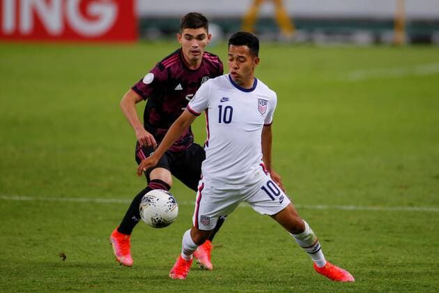 Johan Vasquez (R) of México in action against Sebastian Saucedo of USA during the CONCACAF Men s Olympic Qualification tournament between at Jalisco Stadium, in Guadalajara, Mexico, 24 March 2021. Mexico vs. USA CONCACAF Men s Olympic Qualification tournament !ACHTUNG: NUR REDAKTIONELLE NUTZUNG!  Copyright: xFranciscoxGuascox AME5447 20210325-637522433986653204