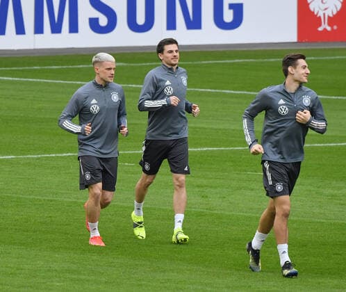from left , Philipp Max Germany , Jonas Hofmann Germany , Florian Neuhaus Germany 23 03 2021, Football GER, World Cup Qualification 2021 2022, Training German national football team, Photo Maik Hölter TEAM2sportphoto Duesseldorf Nordrhein Westfalen Germany Team2