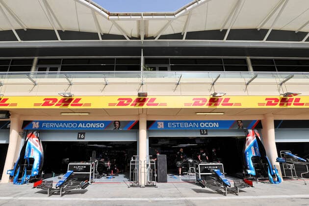 F1 Grand Prix of Bahrain Garage of Alpine F1 Team, F1 Grand Prix of Bahrain at Bahrain International Circuit on March 25, 2021 in Sakhir, Bahrain. (Photo by James Moy XPB Alpine F1 Team FIA Pool via HOCH ZWEI) Sakhir Bahrain Poolfoto HOCH ZWEI Pool XPB James Moy ,EDITORIAL USE ONLY