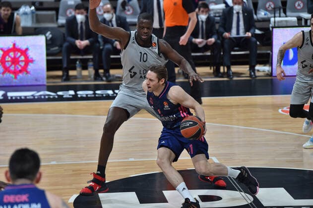 Moustapha Fall (asvel) vs Alex Tyus (real madrid) BASKETBALL : LDLC ASVEL vs Real Madrid - Euroleague - 25 03 2021 FredericChambert Panoramic 
