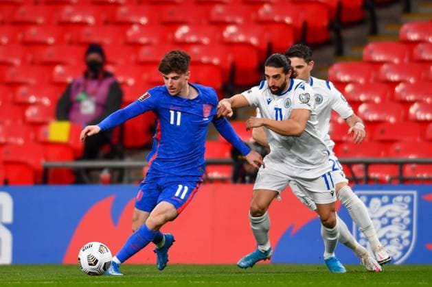 London, England, March 25th 2021: Battistini Manuel (San Marino 11) defends against Mason Mount (England 11, left) during the World Cup 2022 Qualification match between England and San Marino at Wembley Stadium in London, England. 2022 World Cup Qualifiers - England V San Marino 