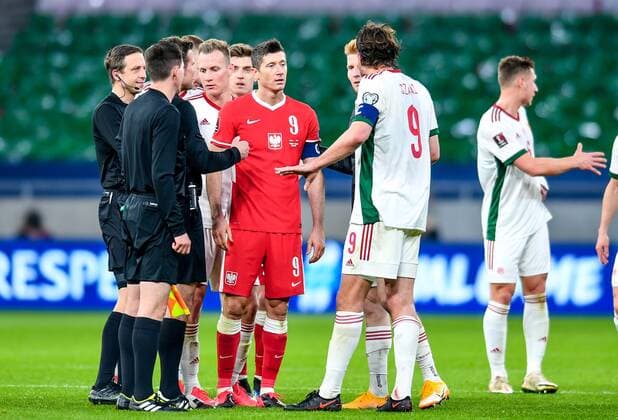 2021.03.25 Budapeszt Pilka nozna, reprezentacja, eliminacje mistrzostw swiata fifa qatar 2022 Wegry - Polska N z Robert Lewandowski, Adam Szalai Foto Pawel Andrachiewicz PressFocus 2021.03.25 Budapeszt Football, world cup qualifiation qatar 2022 Hungary - Poland Robert Lewandowski, Adam Szalai Credit: Pawel Andrachiewicz PressFocus NEWSPIX.PL --- Newspix.pl  20210325PF_PA219