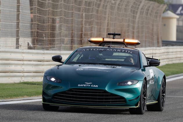 Formula 1, Bahrain GP, Aston Martin safety car in action