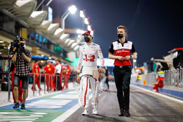 GIOVINAZZI Antonio (ita), Alfa Romeo Racing ORLEN C41, portrait during Formula 1 Gulf Air Bahrain Grand Prix 2021 from March 26 to 28, 2021 on the Bahrain International Circuit, in Sakhir, Bahrain FORMULE 1 : Grand prix du Bahrein - Sakhir - Preparation - 25 03 2021 DPPI Panoramic 