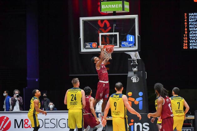 Chemnitz, Germany 26 March 2021 BBL 2020 2021 Niners Chemnitz vs EWE Baskets Oldenburg Slam Dunk Dunking Isiaha Mike Chemnitz Fair Chemnitz Saxony Copyright: xFotostandx xDostmannx