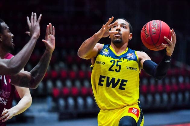 Chemnitz, Germany 26 March 2021 BBL 2020 2021 Niners Chemnitz vs EWE Baskets Oldenburg Phil Pressey Oldenburg Messe Chemnitz Sachsen Copyright: xFotostandx xDostmannx