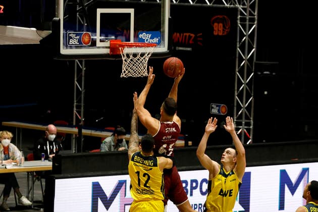 26 03 2021, easyCredit Basketball Bundesliga, BBL, 2020 2021 season, men, Chemnitz Niners EWE Basket Oldenburg Filip Stanic, Niners Chemnitz with his first points for Chemnitz Chemnitz Fair Chemnitz Saxony Germany