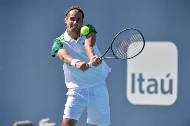 March 26, 2021, Miami Gardens, Florida, United States Of America: MIAMI GARDENS, FLORIDA - MARCH 26: Felix Auger-Aliassime of Canada defeats Pierre-Hugues Herbert of France on Day 5 of the 2021 Miami Open on March 26, 2021 in Miami Gardens, Florida...People: Pierre-Hugues Herbert Miami Gardens United States Of America - ZUMAs214 20210326_zda_s214_192 Copyright: xSMGx