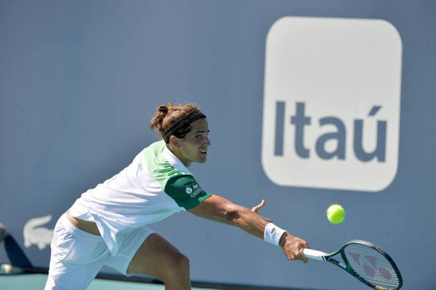 March 26, 2021, Miami Gardens, Florida, United States Of America: MIAMI GARDENS, FLORIDA - MARCH 26: Felix Auger-Aliassime of Canada defeats Pierre-Hugues Herbert of France on Day 5 of the 2021 Miami Open on March 26, 2021 in Miami Gardens, Florida...People: Pierre-Hugues Herbert Miami Gardens United States Of America - ZUMAs214 20210326_zda_s214_196 Copyright: xSMGx