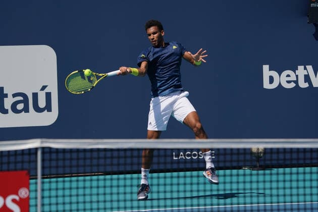 MIAMI GARDENS, FL - MARCH 26: Felix Auger Aliassime (CAN) during the second round match of the Miami Open on March 26, 2021, at Hard Rock Stadium in Miami Gardens, Florida (Photo by Michele eve Sandberg Icon Sportswire) TENNIS: MAR 26 Miami Open Icon2103260352