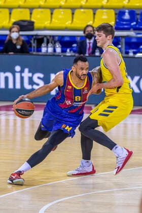 Euroliga F C Barcelona Alba Berlin Temporada Regular 2020 21 Ronda 31 FC BARCELONA ALBA BERLÃN 26 DE MARZO DE 2021, HORA LOCAL 21 00 PALAU BLAUGRANA Ãrbitros LATISEVS, OLEGS BISSANG, JOSE KARDUM, LUKA Copyright: xBEAUTIFULxSPORTS Cuadradox
