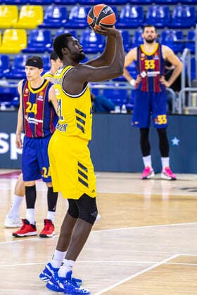 Euroliga F C Barcelona Alba Berlin Temporada Regular 2020 21 Ronda 31 FC BARCELONA ALBA BERLÃN 21, Alba Berlin, KOUMADJE CRISTO,, 26 DE MARZO DE 2021, HORA LOCAL 21 00 PALAU BLAUGRANA Ãrbitros LATISEVS, OLEGS BISSANG, JOSE KARDUM, LUKA Copyright: xBEAUTIFULxSPORTS Cuadradox
