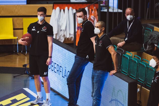 easyCredit BBL 25 Matchday RASTA Vechta vs BG Goettingen, 27 03 2021 Philipp Herkenhoff RASTA Vechta, 14 , Jean Salumu RASTA Vechta, 13 easyCredit BBL 25 Matchday RASTA Vechta vs BG Goettingen on 27 03 2021 in Vechta RASTA Dome , Germany, Copyright: xBEAUTIFULxSPORTS Neddermannx