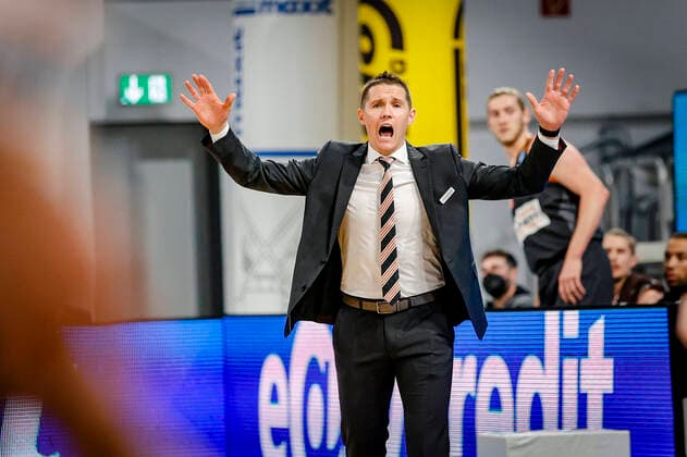 Headcoach Jaka Lakaovic ratiopharm Ulm Brose Bamberg ratiopharm Ulm easyCredit BBL Basketball Bundesliga Basketball Season 2020 21 25 Matchday, 27 03 2021 Bamberg, Brose Arena Copyright: DanielxLöb