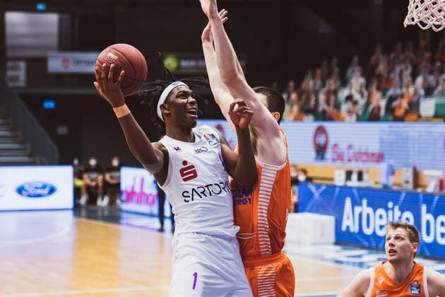 easyCredit BBL 25 Matchday RASTA Vechta vs BG Goettingen, 27 03 2021 Deishuan Booker BG Goettingen, 1 , Will Vorhees RASTA Vechta, 41 easyCredit BBL 25 Matchday RASTA Vechta vs BG Goettingen on 27 03 2021 in Vechta RASTA Dome , Germany, Copyright: xBEAUTIFULxSPORTS Neddermannx