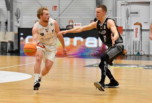 27 03 2021 Basketball Season 2020 2021 2 Bundesliga Pro A 28 Matchday Nürnberg Falcons Basketball Club NBC MLP Academics Heidelberg Manuel Feuerpfeil 5, Nürnberg Falcons BC NBC Niklas Würzner Wuerzner 2, MLP Academics Heidelberg