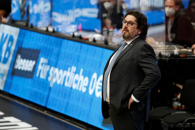 BBL easyCredit Basketball Bundesliga Saison 2020 2021 25 Spieltag am Samstag, 27 Maerz 2021 in der edel optics de Arena in Hamburg Hamburg Towers FC Bayern Muenchen Headcoach Andrea Trinchieri FC Bayern Hamburg Towers FC Bayern Muenchen