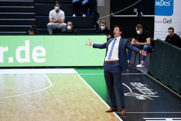 BBL easyCredit Basketball Bundesliga Saison 2020 2021 25 Spieltag am Samstag, 27 Maerz 2021 in der edel optics de Arena in Hamburg Hamburg Towers FC Bayern Muenchen Headcoach Pedro Calles Towers Hamburg Towers FC Bayern Muenchen