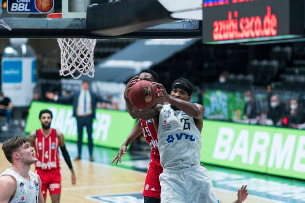 easyCredit Basketball Bundesliga, Hamburg, 27 03 2021 easyCredit Basketball Bundesliga, Hamburg Towers vs FC Bayern Muenchen Basketball, Rebound Terry Allen 25 Hamburg Towers Copyright: xBEAUTIFULxSPORTS Mohwinkelx