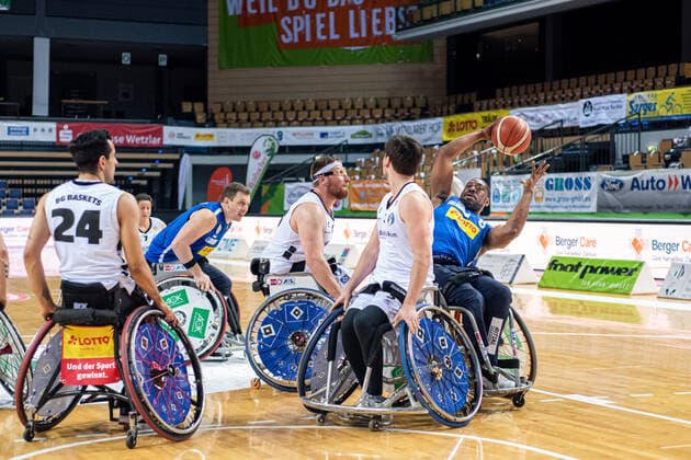 RBBL RSV Lahn Dill BG Baskets Hamburg, 27 03 21 Brian Bell 8 RSV Lahn Dill , Martin Steinhardt 3 BG Baskets Hamburg , Kai Moeller 13 BG Baskets Hamburg , Mojtaba Kamali 24 BG Baskets Hamburg , Dominik Mohsler 4 RSV Lahn Dill Rittal Arena, Wetzlar, 27 03 21 Copyright: xBEAUTIFULxSPORTS Roeczeyx