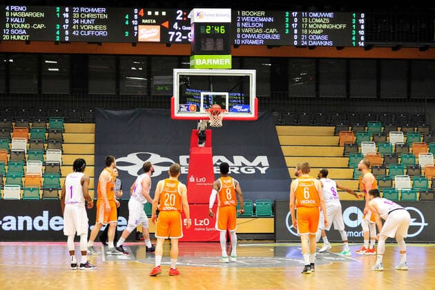 Basketball Bundesliga 25 Spieltag RASTA Vechta BG Göttingen on 27 03 2021 at the RASTA Dome in Vechta Josh Young Vechta shooting free throw BK