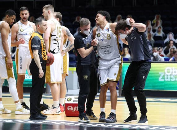 Löwen Braunschweig vs Frankfurt, BBL Braunschweig, 28 03 2021, BASKETBALL easyCredit BBL Basketball Bundesliga, Löwen Braunschweig vs Fraport Skyliners Frankfurt, season 2020 21 James Robinson Löwen Braunschweig Braunschweig
