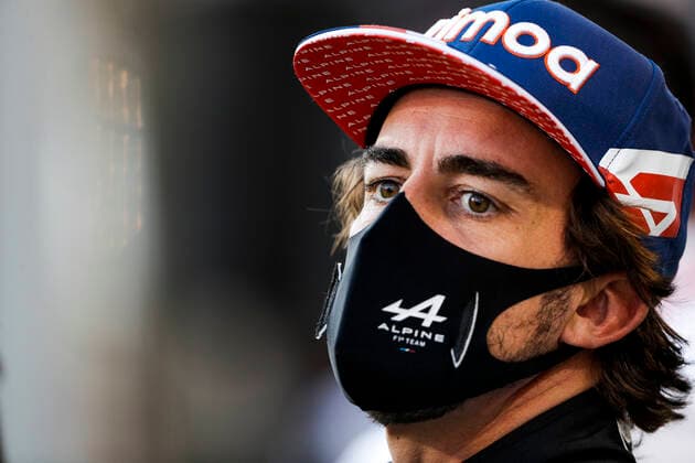 ALONSO Fernando (spa), Alpine F1 A521, portrait during Formula 1 Gulf Air Bahrain Grand Prix 2021 from March 26 to 28, 2021 on the Bahrain International Circuit, in Sakhir, Bahrain - FORMULE 1 : Grand prix du Bahrein - Sakhir - Course - 28 03 2021 DPPI Panoramic 