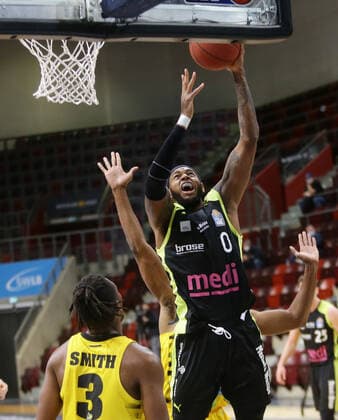 Ludwigsburg , Basketball easyCredit BBL Bundesliga , MHP RIESEN Ludwigsburg vs medi Bayreuth , Dererk Pardon Bay