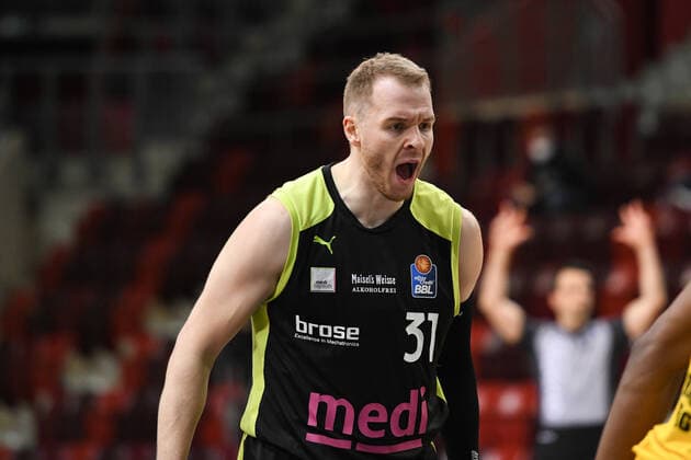 Osvaldas Olisevicius medi Bayreuth cheers over a basket, GER, MHP Riesen Ludwigsburg vs medi Bayreuth, 28 03 2021, 25 Spieltag easycredit Basketball Bundesliga, Spielzeit 2020 2021 GER, MHP Riesen Ludwigsburg vs medi Bayreuth, 28 03 2021, 25 Spieltag easycredit Basketball Bundesliga, Spielzeit 2020 2021 Ludwigsburg Copyright: xEibnerxPressefoto MichaelxMemmlerx EP_MMR