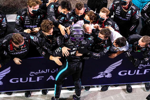 F1 Grand Prix of Bahrain 44 Lewis Hamilton (GBR, Mercedes-AMG Petronas F1 Team), F1 Grand Prix of Bahrain at Bahrain International Circuit on March 28, 2021 in Sakhir, Bahrain. (Photo by Steven Tee LAT Motorsport Images FIA Pool via HOCH ZWEI) Sakhir Bahrain Poolfoto HOCH ZWEI Pool Motorsport Images ,EDITORIAL USE ONLY