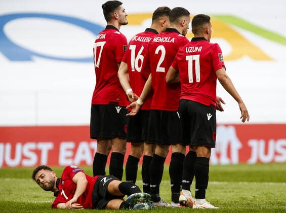 Mandatory Credit: Photo by Nikola Krstic BPI Shutterstock (11832717ca) Albania players form a wall Albania v England, FIFA World Cup, WM, Weltmeisterschaft, Fussball Qualifying Group I, Football, Arena Kombetare, Tirana, Albania - 28 Mar 2021 Albania v England, FIFA World Cup Qualifying Group I, Football, Arena Kombetare, Tirana, Albania - 28 Mar 2021  Copyright: xNikolaxKrstic BPI Shutterstockx 11832717ca