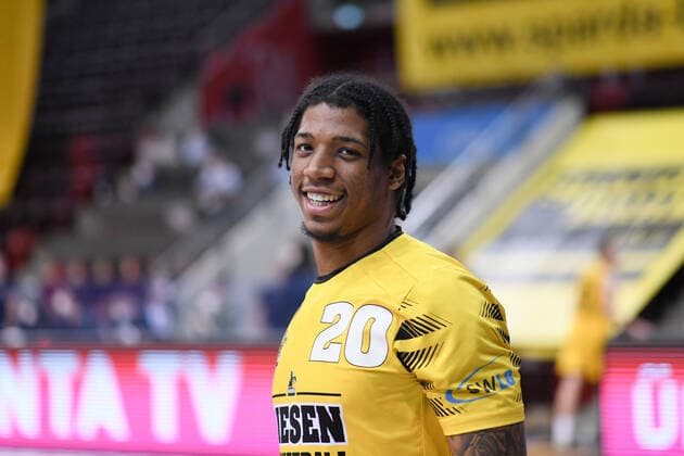 Desi Rodriguez MHP Riesen Ludwigsburg cheers for the win, GER, MHP Riesen Ludwigsburg vs medi Bayreuth, 28 03 2021, 25 Spieltag easycredit Basketball Bundesliga, Spielzeit 2020 2021 GER, MHP Riesen Ludwigsburg vs medi Bayreuth, 28 03 2021, 25 Spieltag easycredit Basketball Bundesliga, Spielzeit 2020 2021 Ludwigsburg Copyright: xEibnerxPressefoto MichaelxMemmlerx EP_MMR