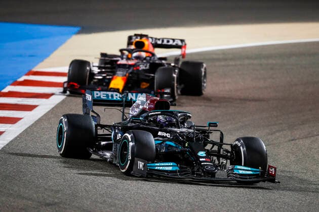 44 Lewis Hamilton GBR, Mercedes AMG Petronas F1 Team , 33 Max Verstappen NED, Red Bull Racing , F1 Grand Prix of Bahrain at Bahrain International Circuit on March 28, 2021 in Sakhir, Bahrain Photo by HOCH ZWEI Sakhir Bahrain