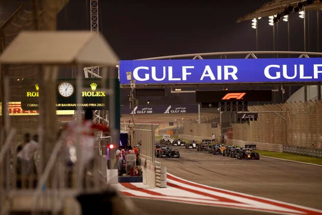 Start, 44 Lewis Hamilton GBR, Mercedes AMG Petronas F1 Team , 33 Max Verstappen NED, Red Bull Racing , F1 Grand Prix of Bahrain at Bahrain International Circuit on March 28, 2021 in Sakhir, Bahrain Photo by HOCH ZWEI Sakhir Bahrain