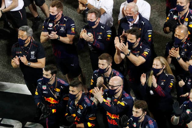 F1 Grand Prix of Bahrain Toyoharu Tanabe (JPN, F1 Technical Director Honda), Christian Horner (GBR, Red Bull Racing), Dr. Helmut Marko (AUT, Red Bull Racing), F1 Grand Prix of Bahrain at Bahrain International Circuit on March 28, 2021 in Sakhir, Bahrain. (Photo by Steven Tee LAT Motorsport Images FIA Pool via HOCH ZWEI) Sakhir Bahrain Poolfoto HOCH ZWEI Pool Motorsport Images ,EDITORIAL USE ONLY