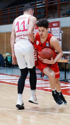 28 03 2021, Basketball, BBL 2020 2021, 25 Matchday, s Oliver Wuerzburg Telekom Baskets Bonn, GER, Wuerzburg, s Oliver Arena, picture from left Anthony DiLeo Telekom Baskets Bonn and Joshua Obiesie s Oliver Wuerzburg. Copyright: HMBxMedia xHeikoxBecker