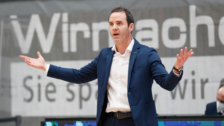 28 03 2021, Basketball, BBL 2020 2021, 25 matchday, s Oliver Wuerzburg Telekom Baskets Bonn, GER, Wuerzburg, s Oliver Arena, picture from left Headcoach William Voigt Telekom Baskets Bonn Copyright: HMBxMedia xHeikoxBecker