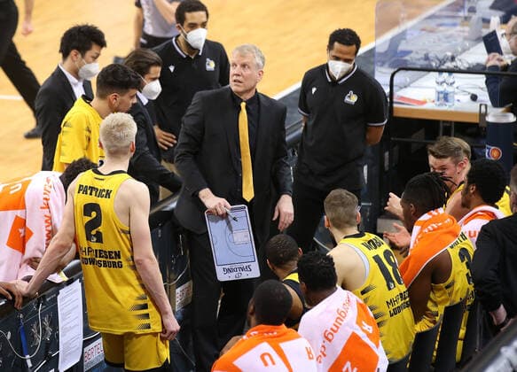 Coach John Patrick Riesen during a timeout MHP Riesen Ludwigsburg vs Medi Bayreuth Basketball Bundesliga 2020 2021 Ludwigsburg , GER, 28 03 2021,