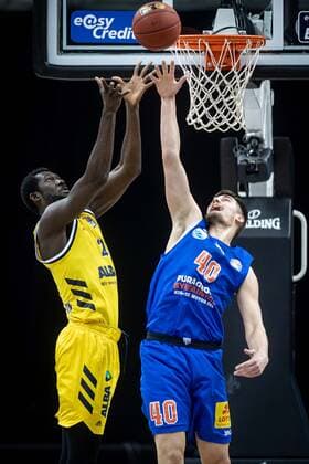 Basketball Berlin 28 03 2021 Season 2020 2021 easyCredit BBL 1 Bundesliga Alba Berlin SYNTAINICS MBC Weißenfels Christ Koumadje Alba Berlin, No 21 Sandro Antunovic MBC, No 40