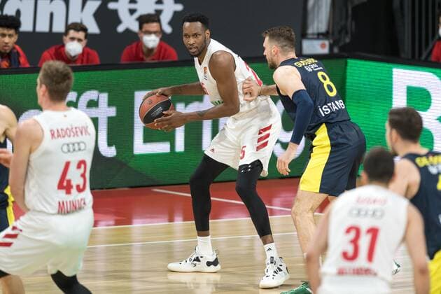 Basketball, Euroleague, day0 03 2021, FC Bayern Munich Fenerbahce Istanbul Pictured JaJuan JOHNSON FC Bayern Munich, 25 and Marko GUDURIC Fenerbache Instanbul, 8 Munich Audi Dome Bayern Germany. Copyright: Passion2Press.dex xMarkusxFischerx